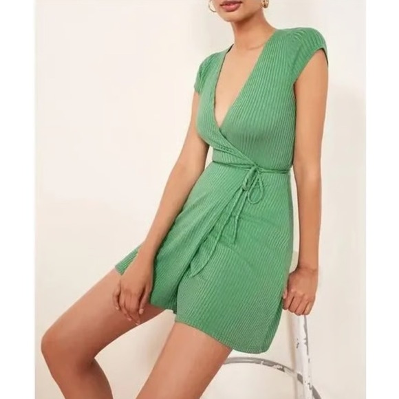 Reformation Green Ribbed Knit Wrap Mini Dress Short Sleeve Tie Waist‎